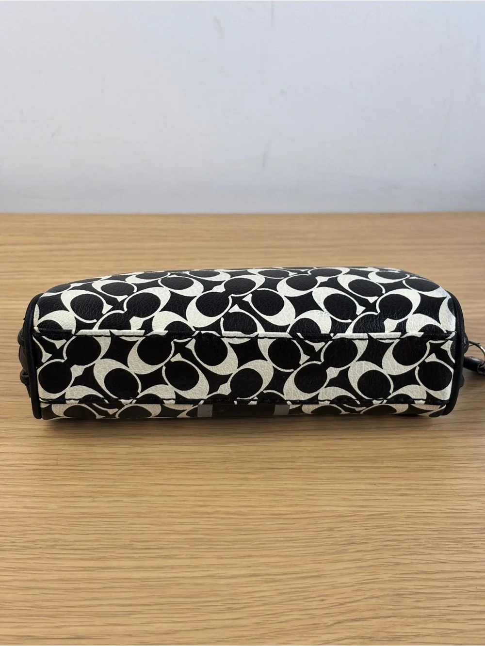 Y2K Coach Chelsea Heritage Stripe Coated Canvas Cosmetic Case Black/White